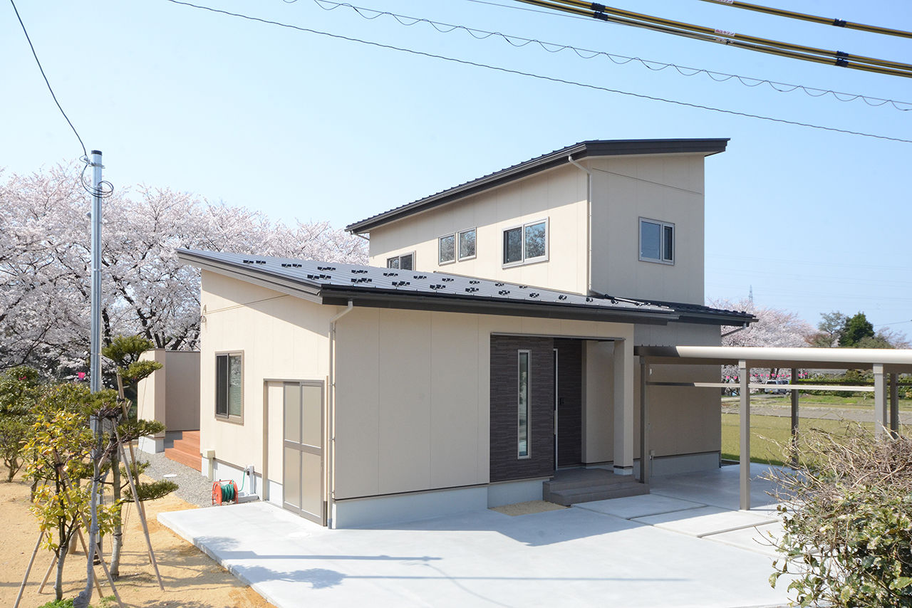 北新建工 【2000万円台｜富山市】自然素材にこだわった住み心地バツグンの我が家。生涯、健康的に暮らせる家造りの建築実例画像2