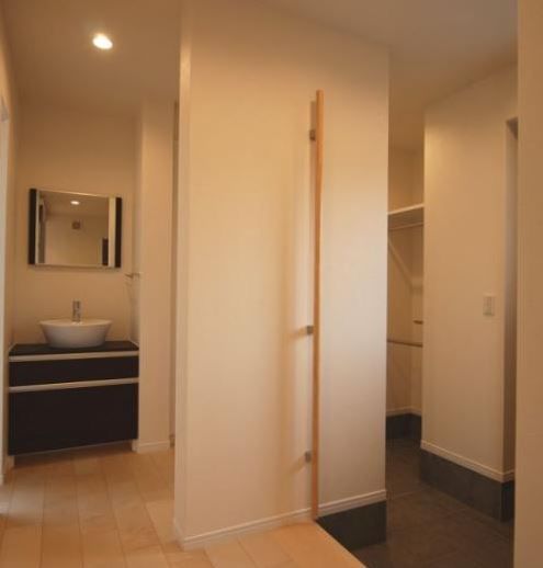 北新建工 【２０００万円台後半/富山市】北欧風な色づかいの家の建築実例画像3