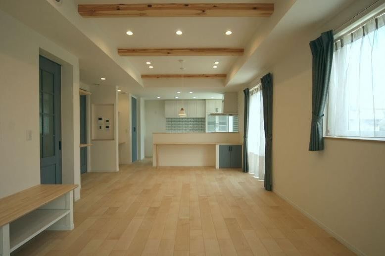 北新建工 【２０００万円台後半/富山市】北欧風な色づかいの家の建築実例画像4