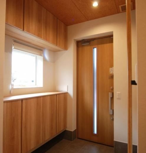 北新建工 【３０００万円台前半/富山市/38.8坪/高断熱/高耐久】ガルバリウム鋼板の家の建築実例画像3