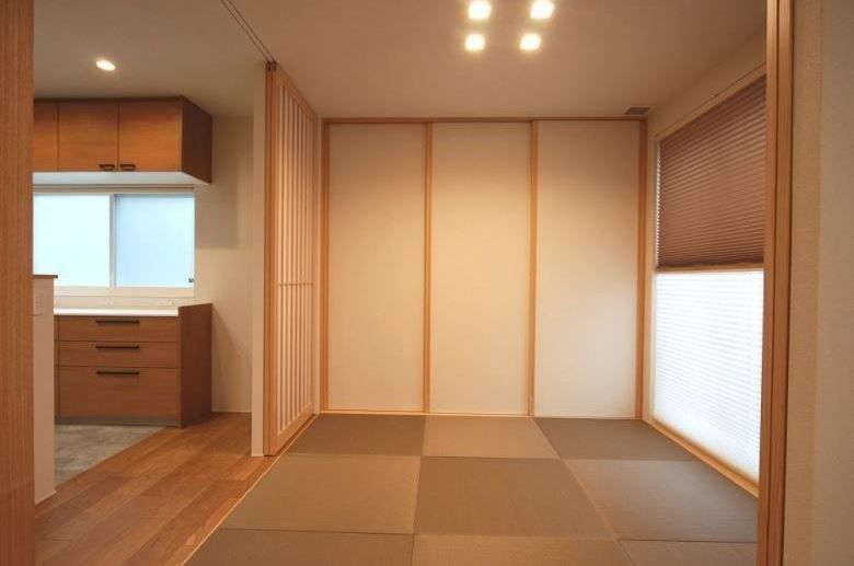 北新建工 【３０００万円台前半/富山市/38.8坪/高断熱/高耐久】ガルバリウム鋼板の家の建築実例画像5