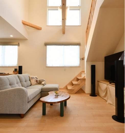 北新建工 【滑川市/吹き抜け】僧ヶ岳を望む家の建築実例画像4