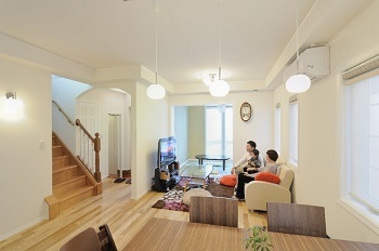 セルコホーム　横浜支店 【2000万円台/30坪台/間取り/吹き抜け】エアコン1台で家中が快適。家事も子育てもしやすい住まいの建築実例画像2