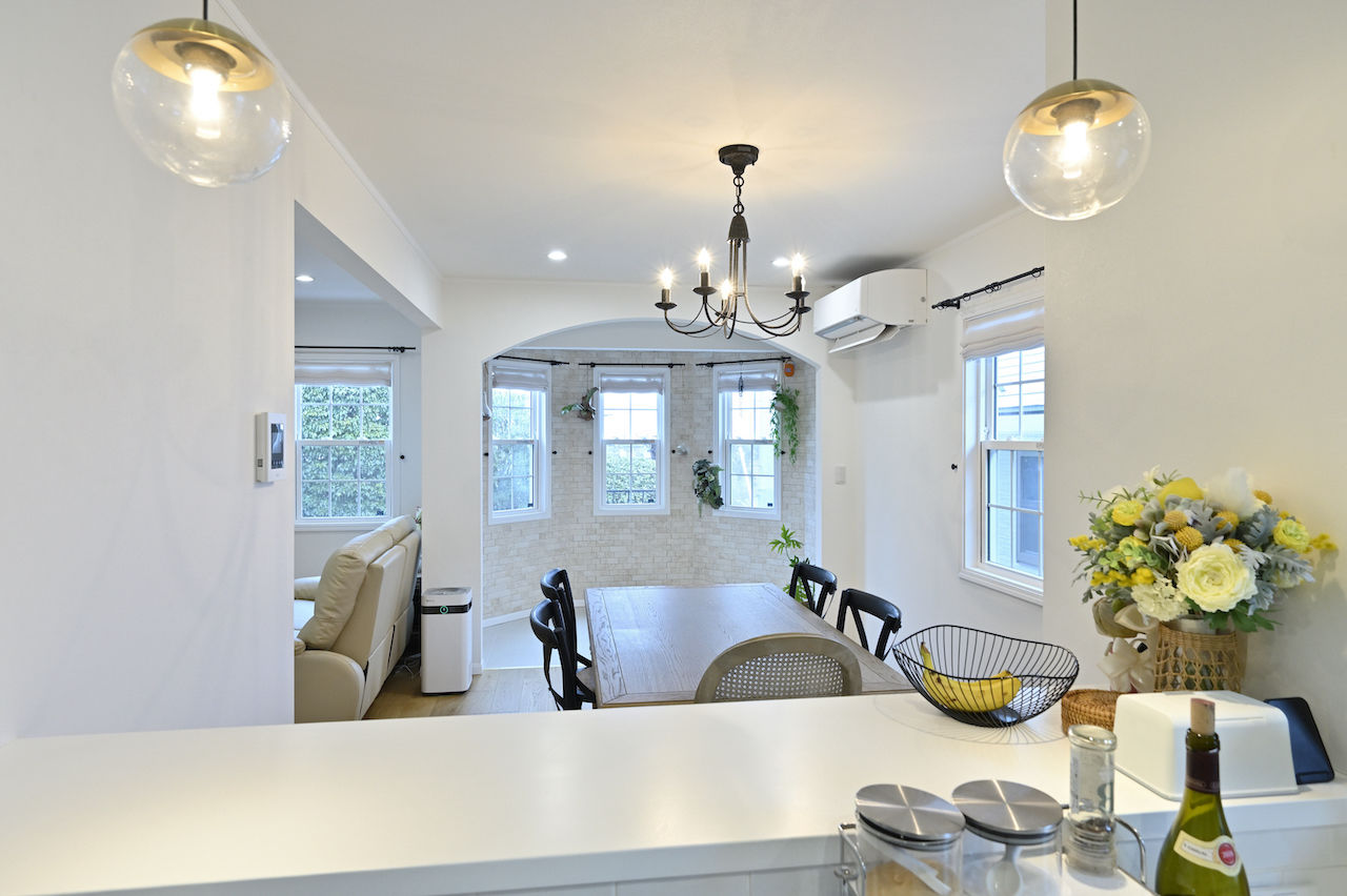 セルコホーム　横浜支店 【30坪台/クイーンアン・スタイル/間取図】プライバシーと眺望を両立する2階リビングの住まいの建築実例画像2