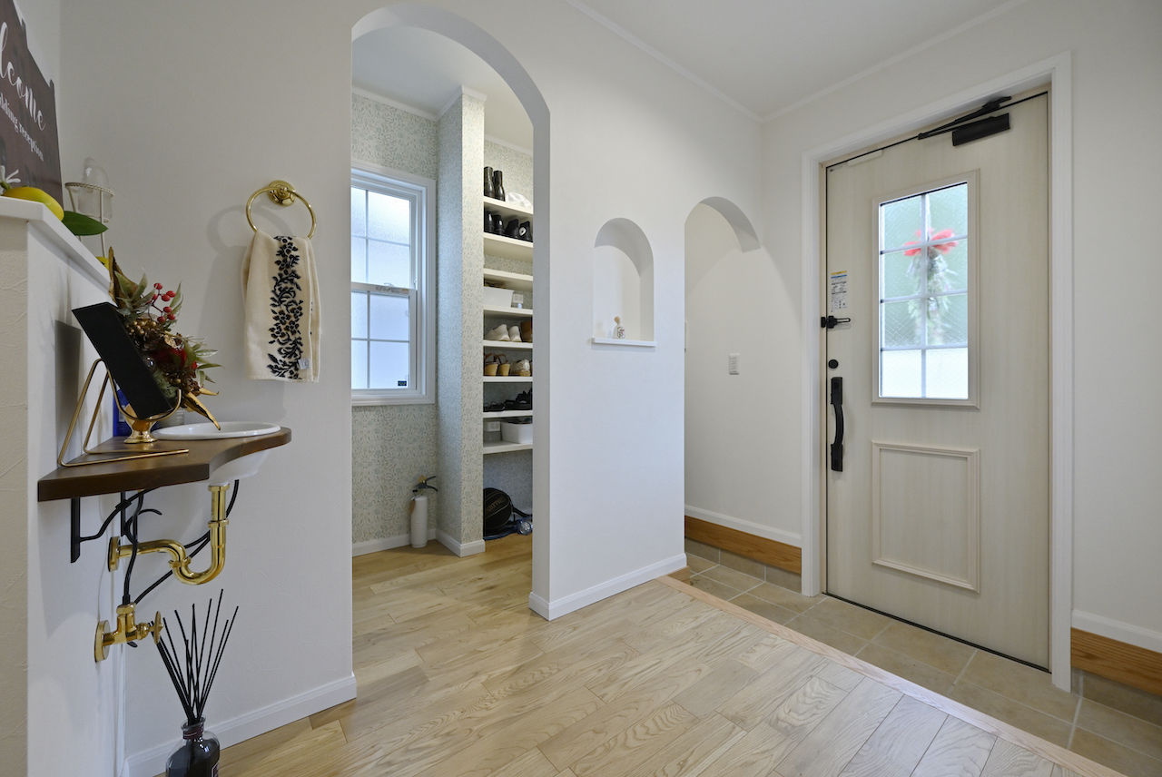 セルコホーム　横浜支店 【30坪台/クイーンアン・スタイル/間取図】プライバシーと眺望を両立する2階リビングの住まいの建築実例画像9