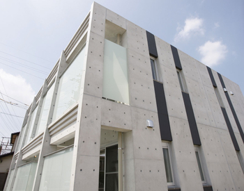 相馬建設 【2000万円台×こだわり実現】キッチンもRC造。広いリビングで、開放感たっぷりのモダンRC住宅【conon】の建築実例画像3