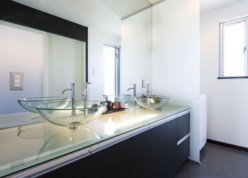 相馬建設 【2000万円台×こだわり実現】キッチンもRC造。広いリビングで、開放感たっぷりのモダンRC住宅【conon】の建築実例画像9