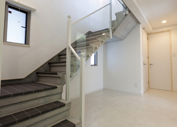 相馬建設 【2000万円台×ビルトインガレージ】ビルトインガレージで雨の日も安心！趣味を満喫できるRCの家【conon】の建築実例画像4