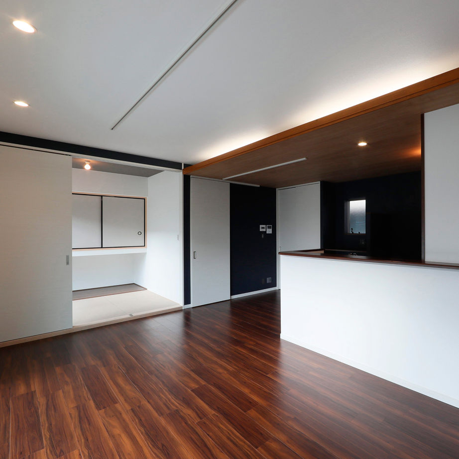 相馬建設 【RC×２世帯】地震に強くてかっこいいRCで建てた、互いの暮らしを尊重する『完全分離型２世帯住宅』の建築実例画像4