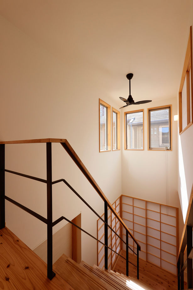 相馬建設 【2000万円台｜27坪｜和モダン】ときには友人と賑やかに。夫婦二人の暮らしに寄り添うコンパクトな２階建ての建築実例画像7