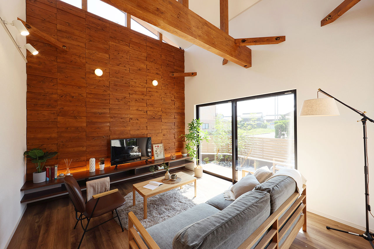 相馬建設 【間取図有｜2500～2999万円｜ウッドデッキ｜吹抜｜WIC】南国リゾートの別荘みたいな非日常感を楽しむ家の建築実例画像4