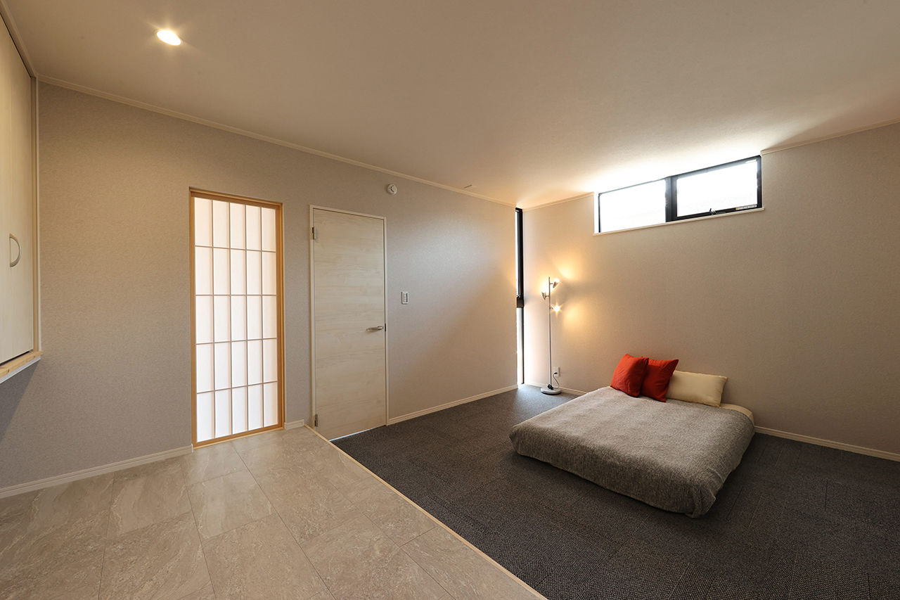 相馬建設 【間取図有｜2500～2999万円｜ウッドデッキ｜吹抜｜WIC】南国リゾートの別荘みたいな非日常感を楽しむ家の建築実例画像5