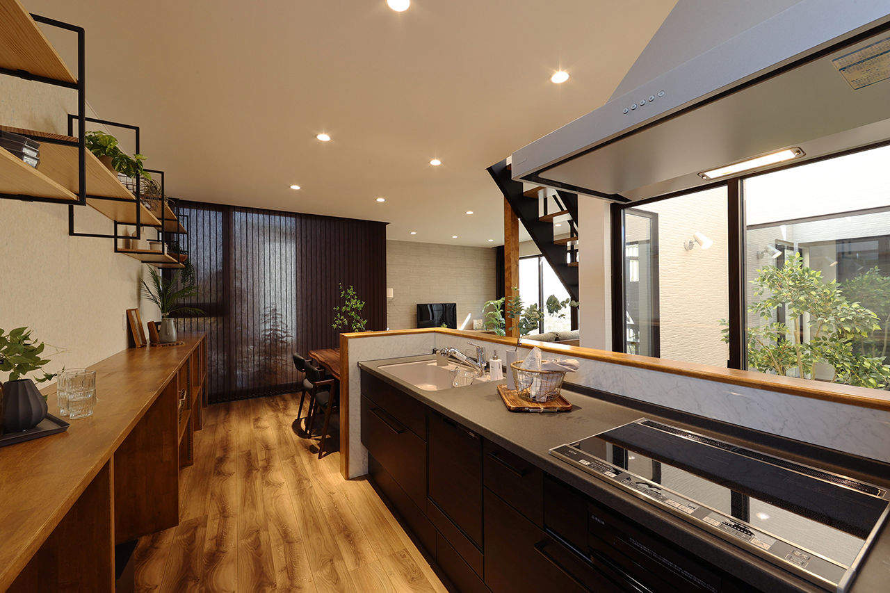 相馬建設 【間取図有｜2500万円～2999万円｜こだわりデザイン＆テラス】カフェ風のお洒落なLDKで友人たちとパーティの建築実例画像5