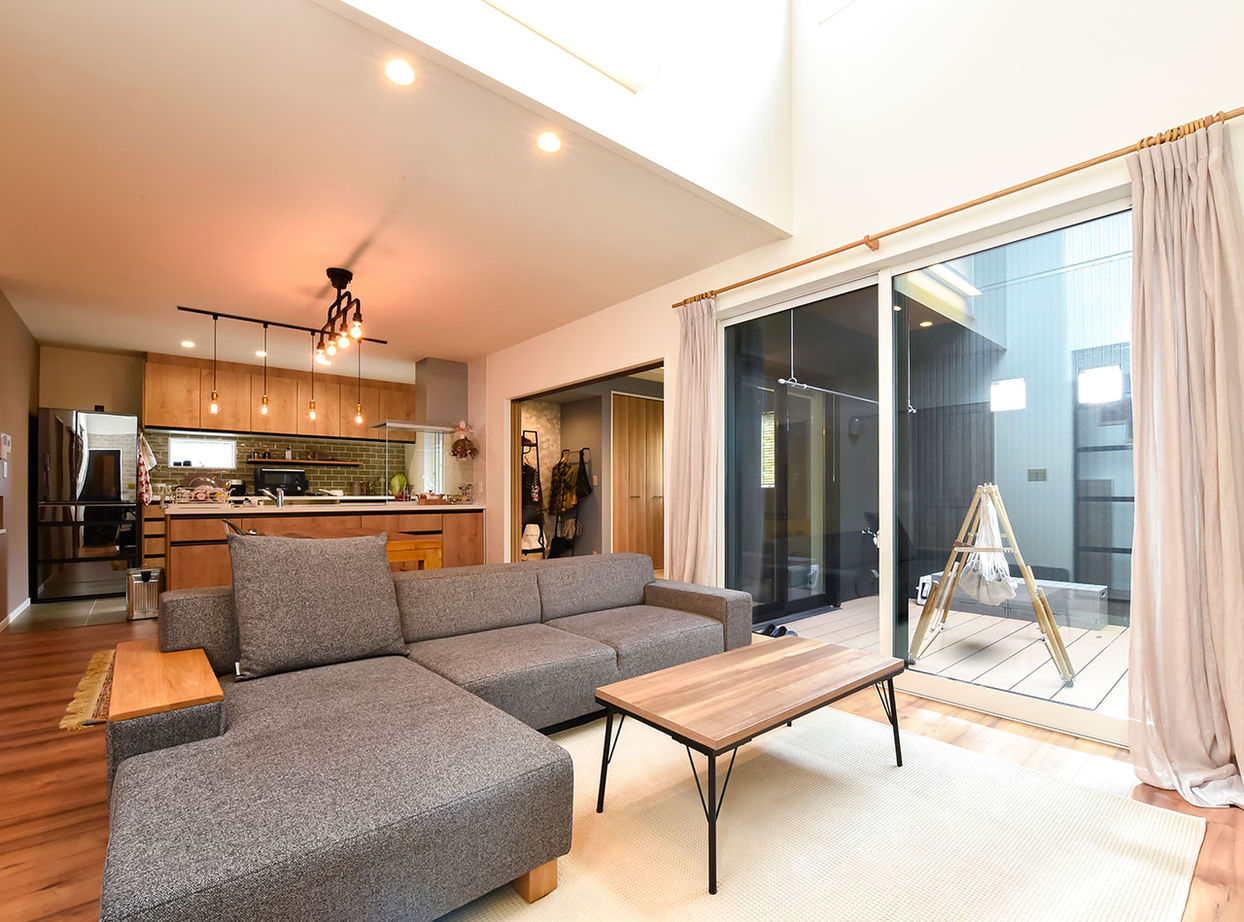 辰巳住宅 【間取り図あり/ DEN＋ウッドデッキ】カーテンレスでゆとりの住まいの建築実例画像1