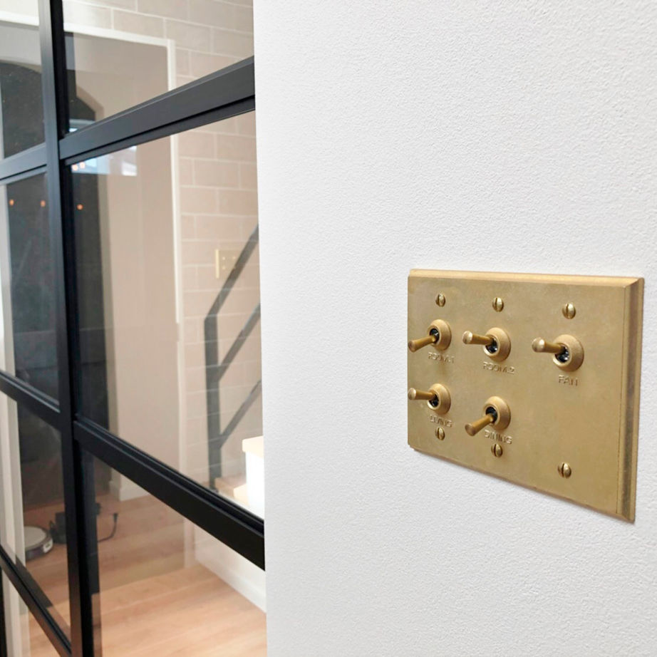 辰巳住宅 【間取り図あり/ DEN＋ウッドデッキ】カーテンレスでゆとりの住まいの建築実例画像3