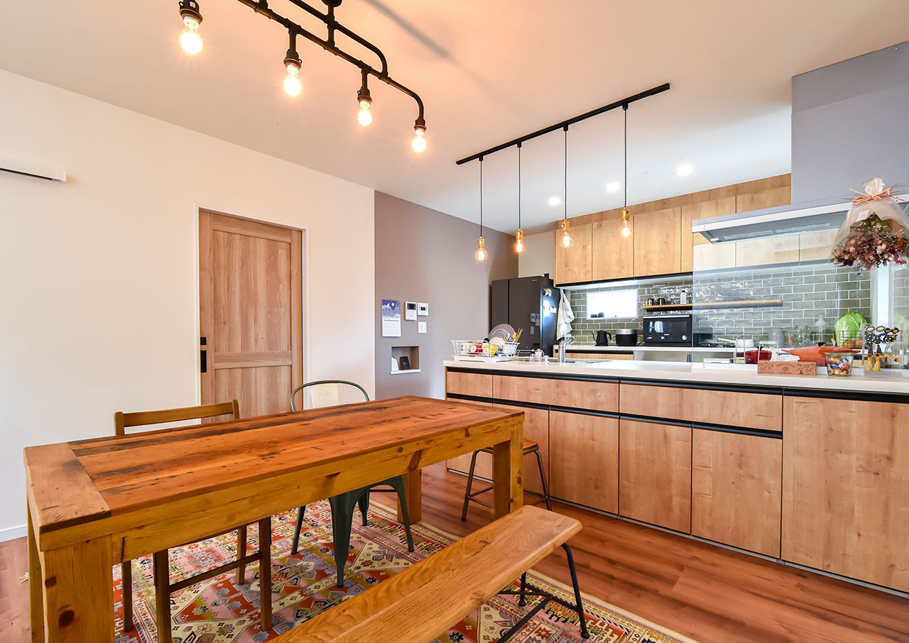 辰巳住宅 【間取り図あり/ DEN＋ウッドデッキ】カーテンレスでゆとりの住まいの建築実例画像6