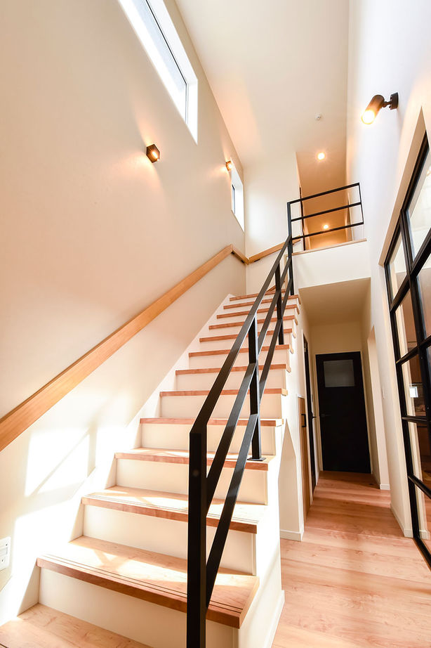 辰巳住宅 【間取り図あり/ DEN＋ウッドデッキ】カーテンレスでゆとりの住まいの建築実例画像7