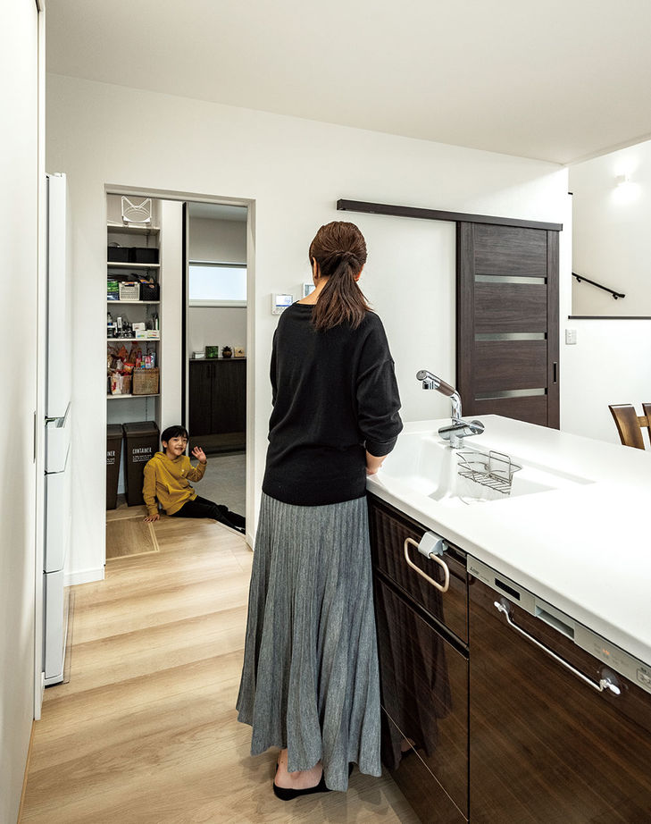 辰巳住宅 【間取り図あり/スキップフロア＋バルコニー】段差を楽しむ２世帯の家の建築実例画像7