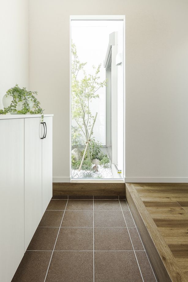 辰巳住宅 【プライベートテラス/間取り図有/４LDK/4人家族】おうちじかんを楽しく過ごす中庭のある家の建築実例画像2