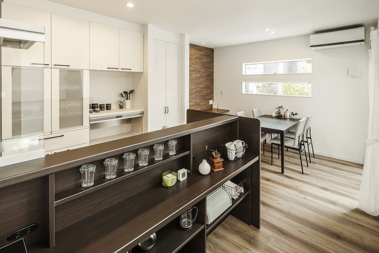 辰巳住宅 【プライベートテラス/間取り図有/４LDK/4人家族】おうちじかんを楽しく過ごす中庭のある家の建築実例画像7