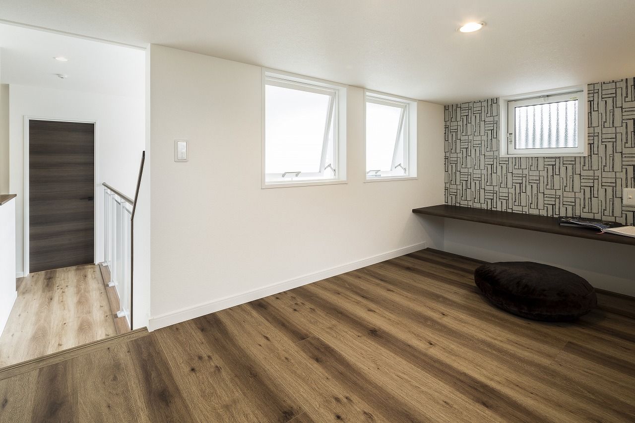 辰巳住宅 【プライベートテラス/間取り図有/４LDK/4人家族】おうちじかんを楽しく過ごす中庭のある家の建築実例画像9