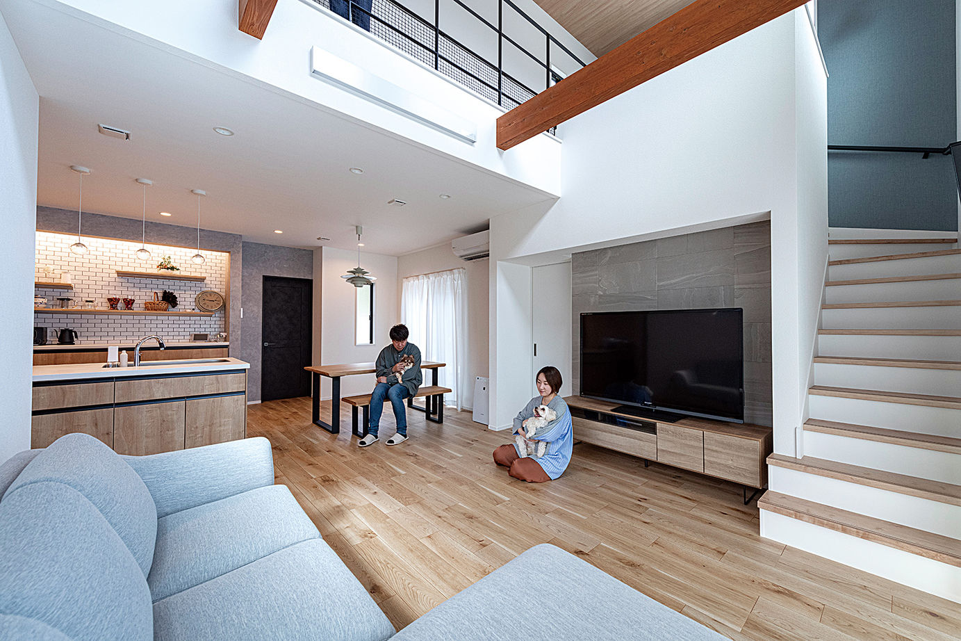 辰巳住宅 【間取り図有/ペットと暮らす】北欧スタイル×吹き抜けリビング×スキップフロア。スムーズ動線の家の建築実例画像1