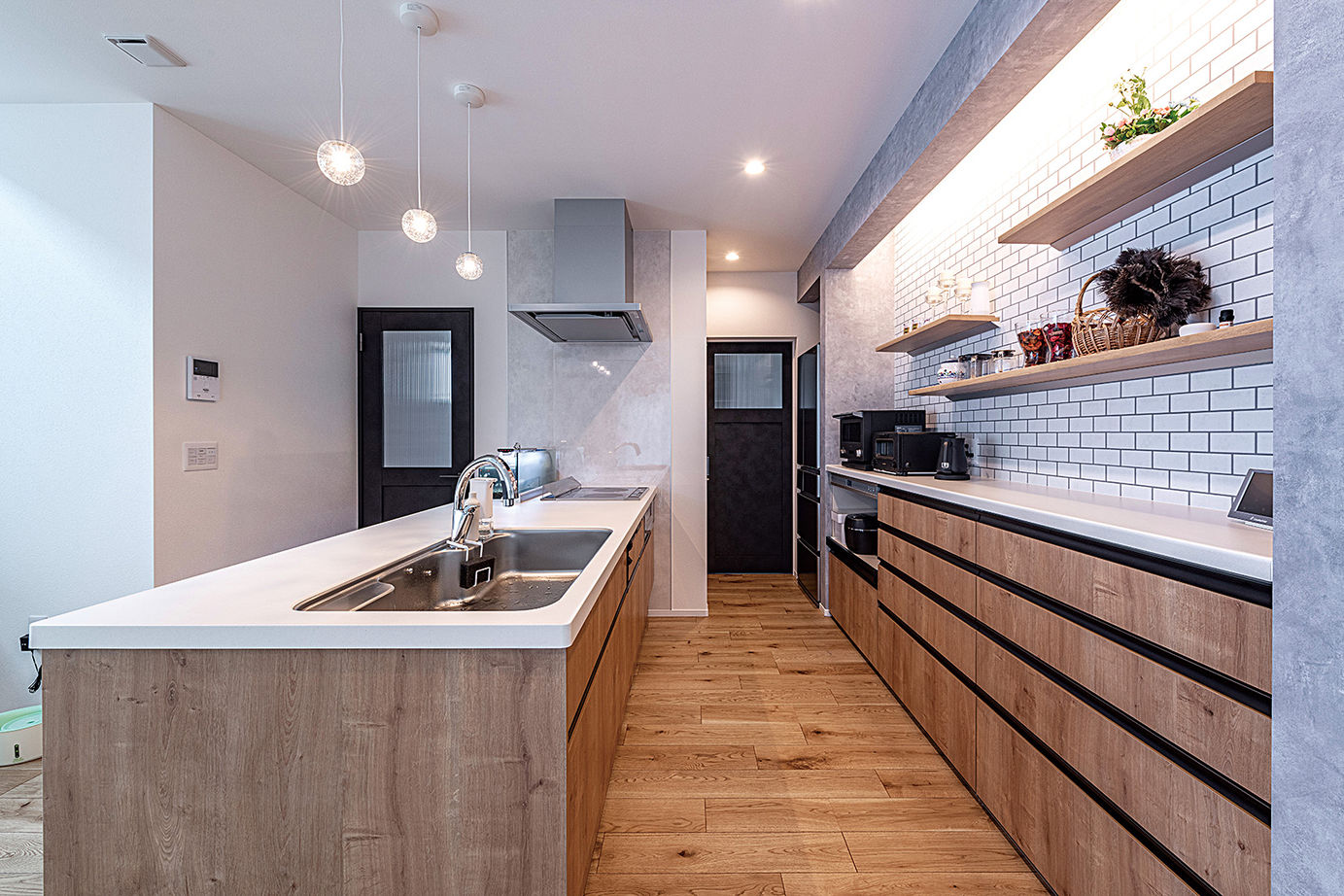 辰巳住宅 【間取り図有/ペットと暮らす】北欧スタイル×吹き抜けリビング×スキップフロア。スムーズ動線の家の建築実例画像5