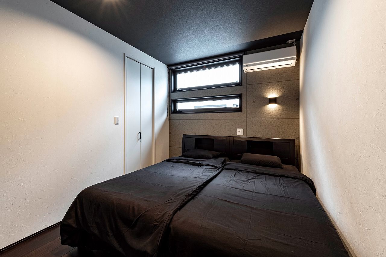 辰巳住宅 【間取り図あり/３LDK＋和室】間接照明が彩る平屋の建築実例画像9