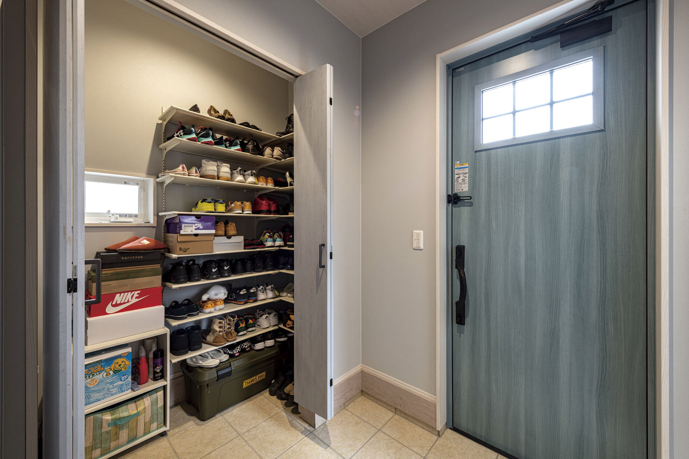 辰巳住宅 【美容室/2階リビング/間取り図有】愛猫・愛犬との暮らしを楽しめる店舗併用住宅の建築実例画像3