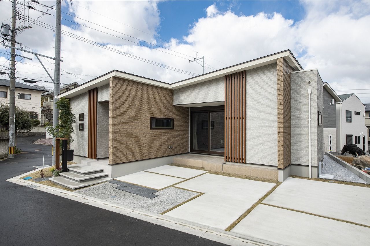 辰巳住宅 【平屋×31坪×間取り図有】ワンフロアで暮らすホテルライクな平屋の建築実例画像1