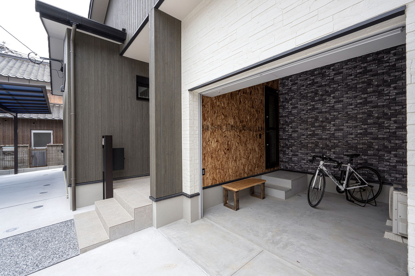 辰巳住宅 【ガレージ×平屋】こだわりの設備と空間で愛犬も快適な平屋の建築実例画像10