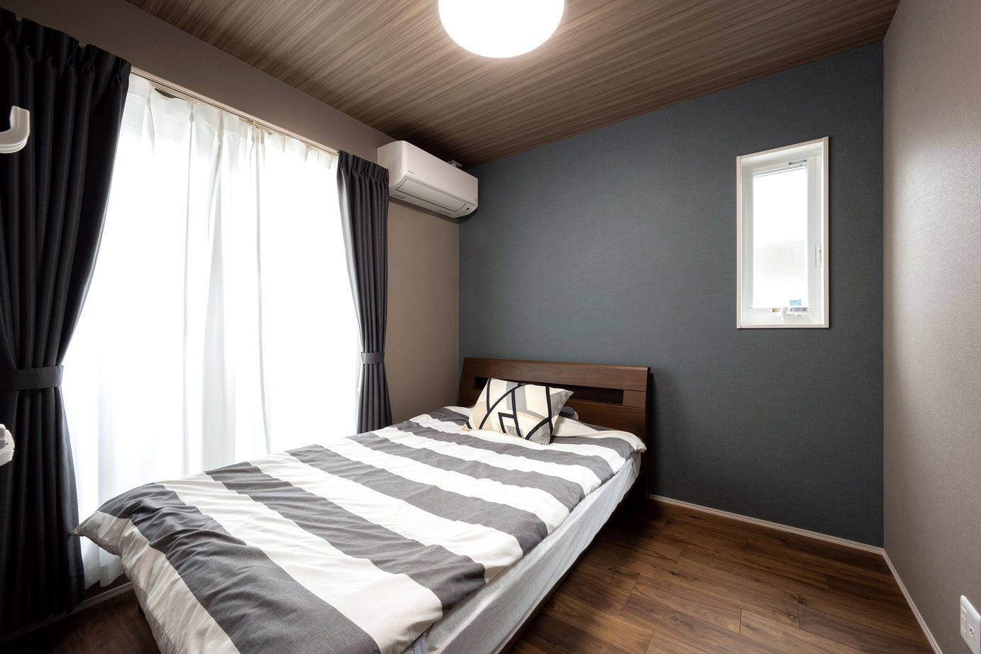 辰巳住宅 【5LDK/間取り図あり】細かなこだわりが映えるシックで柔らかい5LDK書斎のある家の建築実例画像7