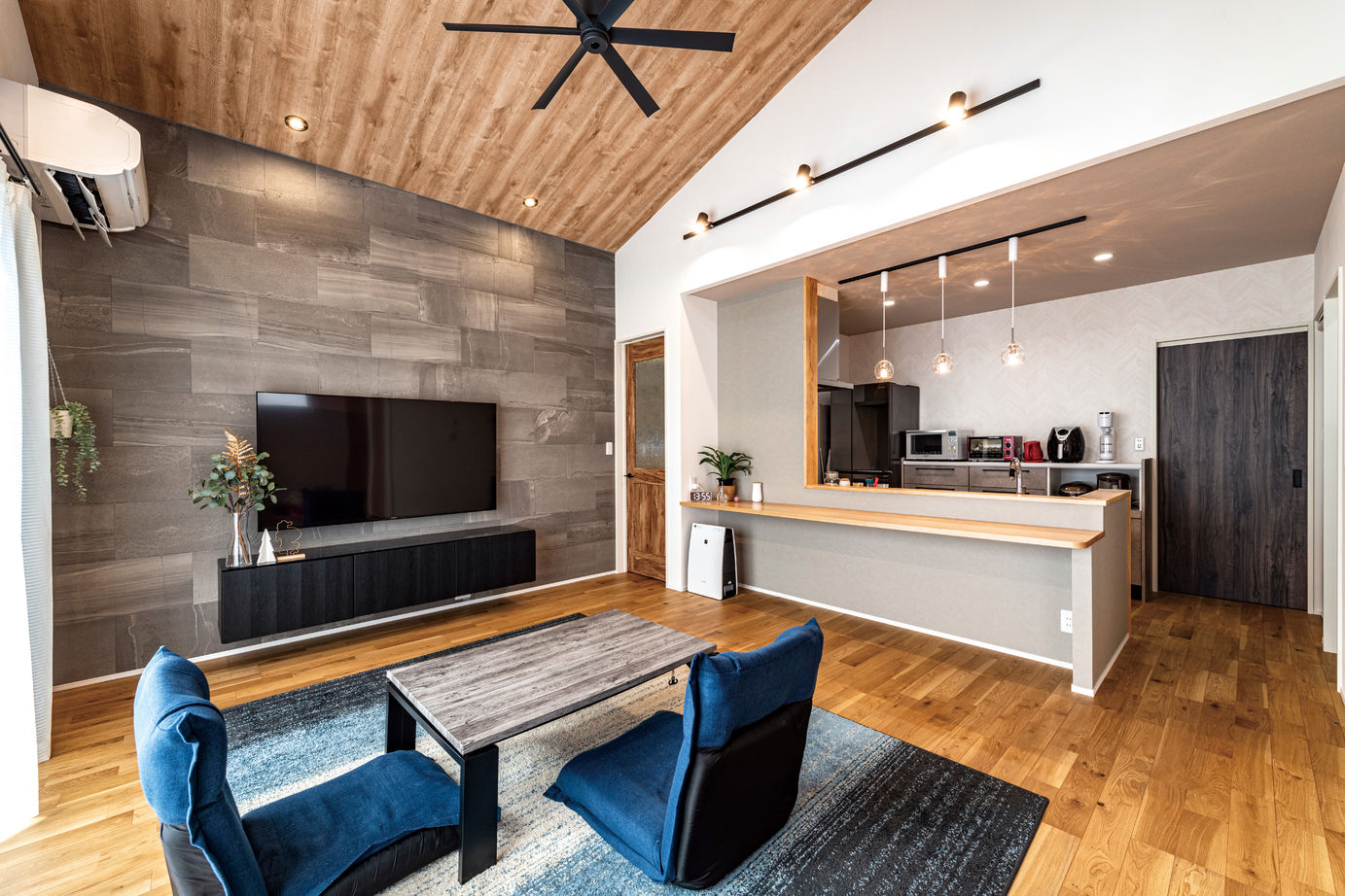 辰巳住宅 【27.5坪/ロフト/平屋】SNSの写真で具体的に希望を伝え実現した、温もりのある27坪の平屋の建築実例画像2