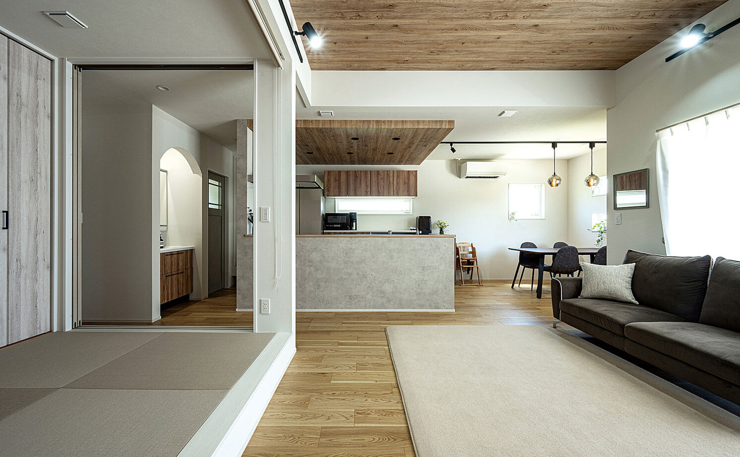 辰巳住宅 【３LDK＋畳スペース＋ウッドデッキ】収納と動線が暮らしを変える家の建築実例画像5