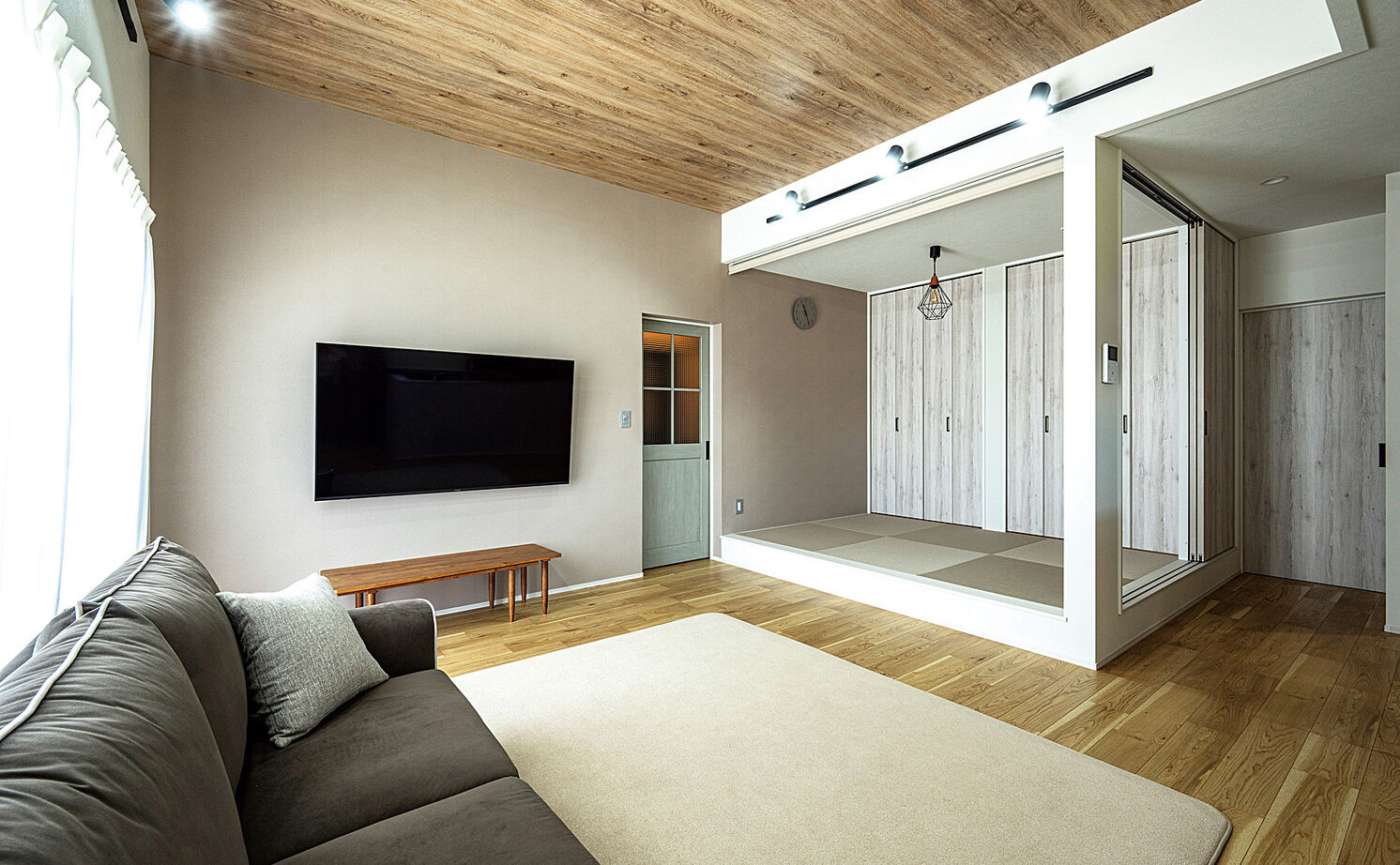 辰巳住宅 【３LDK＋畳スペース＋ウッドデッキ】収納と動線が暮らしを変える家の建築実例画像6