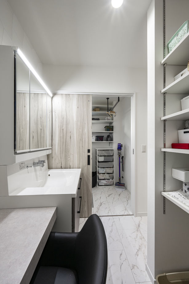 辰巳住宅 「キッズスペース＆ゲームルーム」暮らしを楽しむ家の建築実例画像4