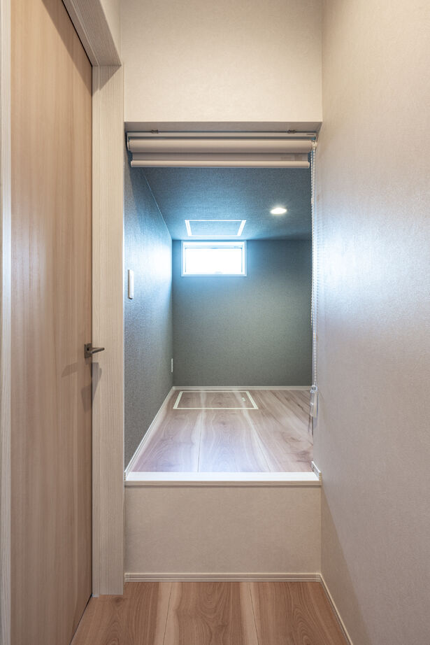 辰巳住宅 【広々90坪以上】芝庭と吹き抜けリビングの家の建築実例画像6