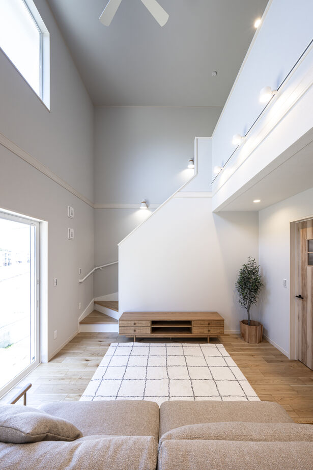 辰巳住宅 【木の温もり感じる ホワイトナチュラルハウス】間取り図有/ランドリールーム/DENの建築実例画像3