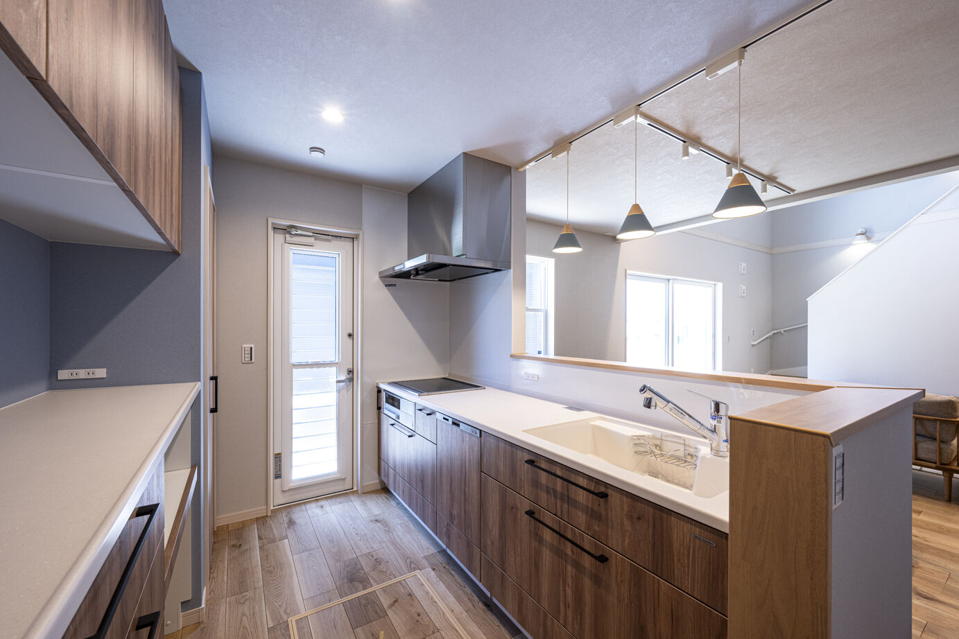 辰巳住宅 【木の温もり感じる ホワイトナチュラルハウス】間取り図有/ランドリールーム/DENの建築実例画像6