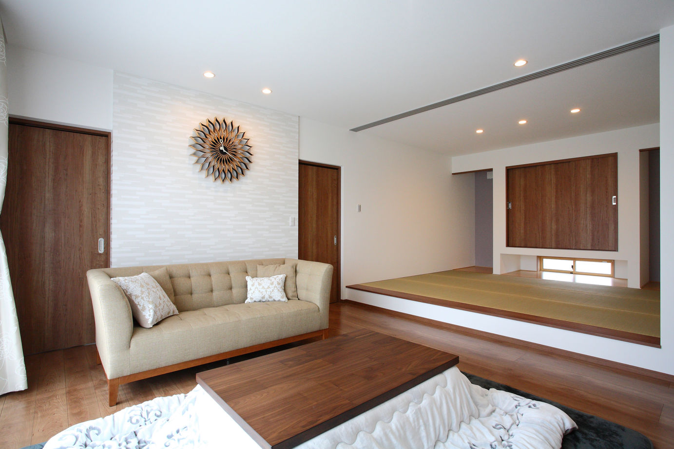 パナソニックビルダーズグループ　芙蓉ホーム 【2000万円台/54.8坪/セカンドリビング/2階建て/2世帯住宅/小上がり和室/フルオープン引戸】の建築実例画像3