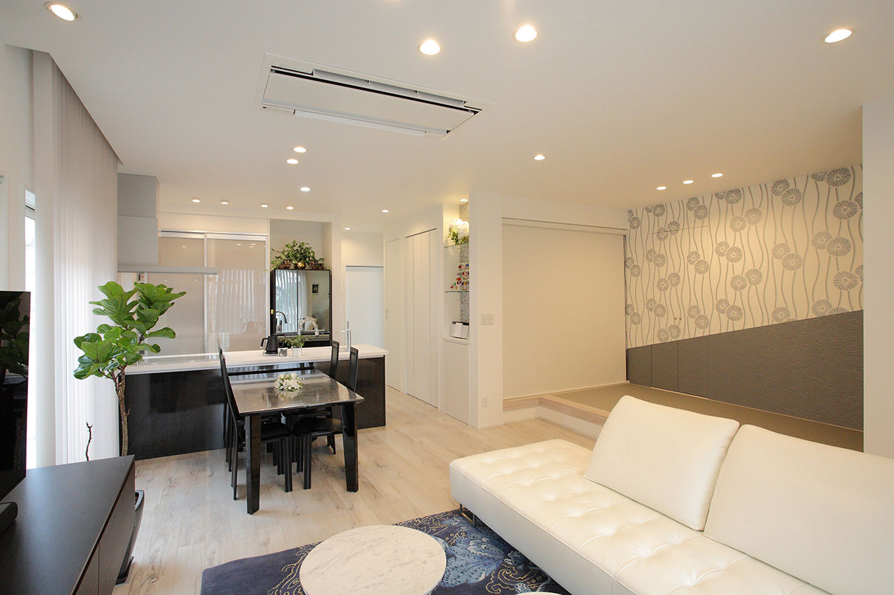 パナソニックビルダーズグループ　芙蓉ホーム 【2500万円台/2階建て/52.2坪/2世帯住宅/畳スペース/ペニンシュラキッチン】の建築実例画像2