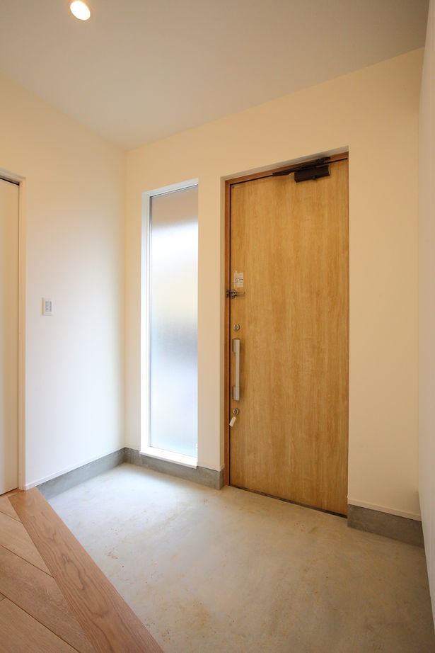 パナソニックビルダーズグループ　芙蓉ホーム 【2000万円以内/4LDK＋インナーテラス/LDK+挽き板フロア/吹抜/モダンデザイン/土間床】の建築実例画像6