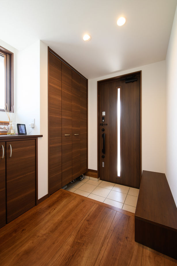 ロイヤルウッド 【2000万円台×35坪×ガレージ|間取り有】「子育てがしやすく飽きの来ない家に。帰って来てホッとします」の建築実例画像10