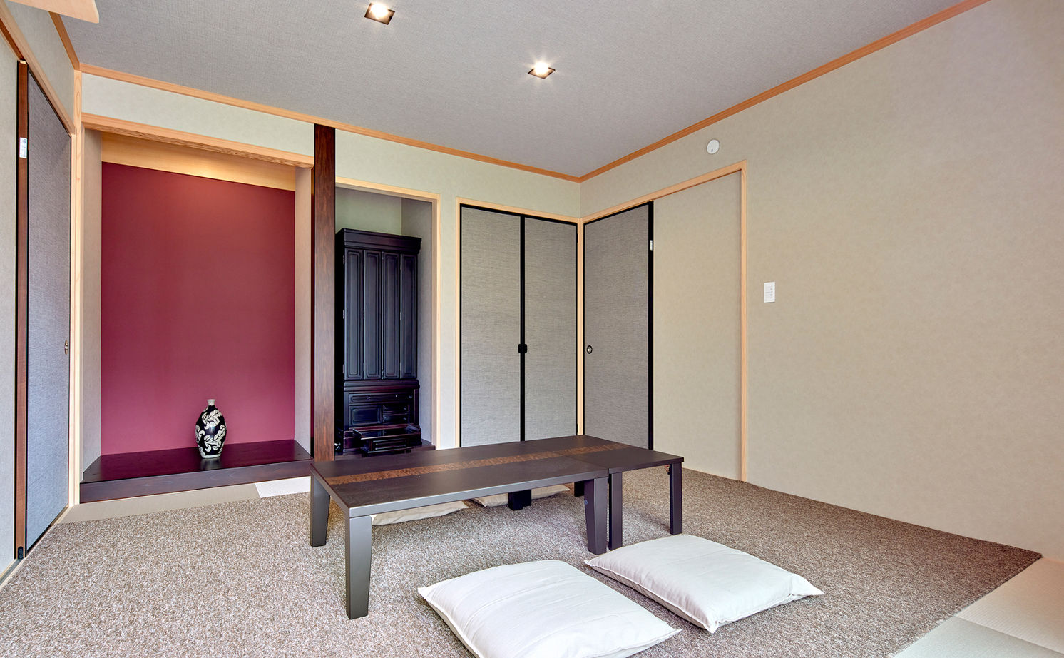 ロイヤルウッド 【95坪×二世帯住宅】凹凸のあるデザインと素材感が際立つ外観、室内の静寂。二世帯が心豊かに暮らせる邸宅の建築実例画像10