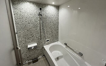 ロイヤルウッド 【36坪×吹き抜け】南が日陰になる旗竿地でも、設計の工夫で大きな窓と吹き抜けから陽がたっぷり射し込む家の建築実例画像7