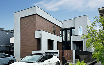 ロイヤルウッド 【60坪×芸術的邸宅】ホテルライクな寛ぎ空間。設計力でここにしかないデザインの家づくりの建築実例画像1