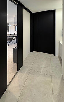 ロイヤルウッド 【60坪×芸術的邸宅】ホテルライクな寛ぎ空間。設計力でここにしかないデザインの家づくりの建築実例画像7