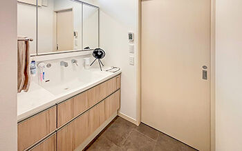 ロイヤルウッド 【30坪×平屋×土間収納】便利な回遊動線で趣味も普段の暮らしも満喫！太陽光発電のおかげで家計も大助かりの建築実例画像8