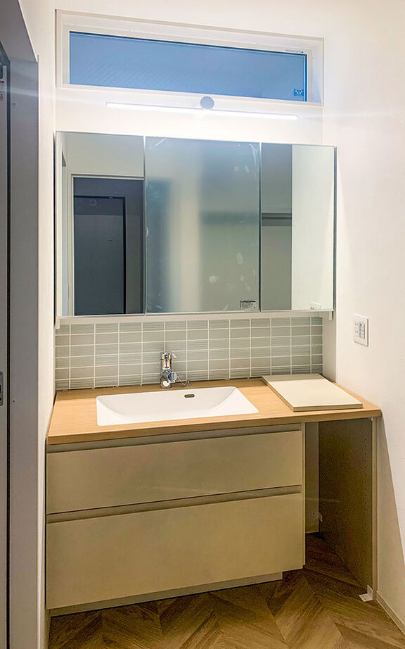 ロイヤルウッド 【37坪×無垢床×ナチュラル】光と風と木に包まれた心地いい家。ニッチや室内窓などナチュラルな造作も満喫の建築実例画像7