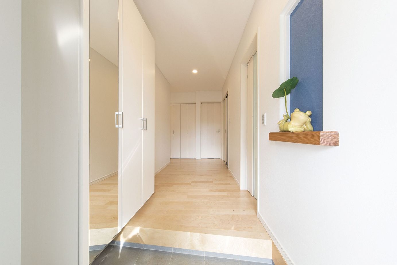 間中工務店 【2000万円台・間取り図有・自然素材系】木の心地良さが気持ちいい。女性目線の使いやすさが光る平屋＋αの家の建築実例画像8